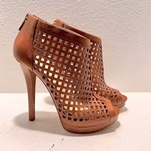 Michael Kors Graham Tan Bootie - 8M